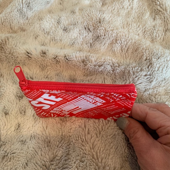 Lululemon bag coin purse - Picture 3 of 3